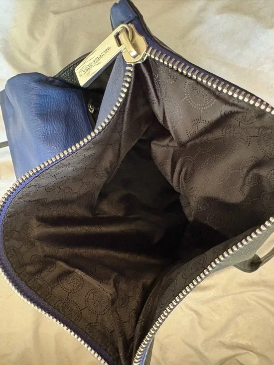 Michael Kors Tippi Large Leather Satchel in Black and Sapphire Zip Tote Bag - Picture 4 of 10